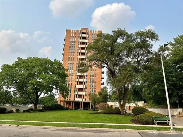 2230 S Patterson Blvd APT 33, Dayton, OH 45409