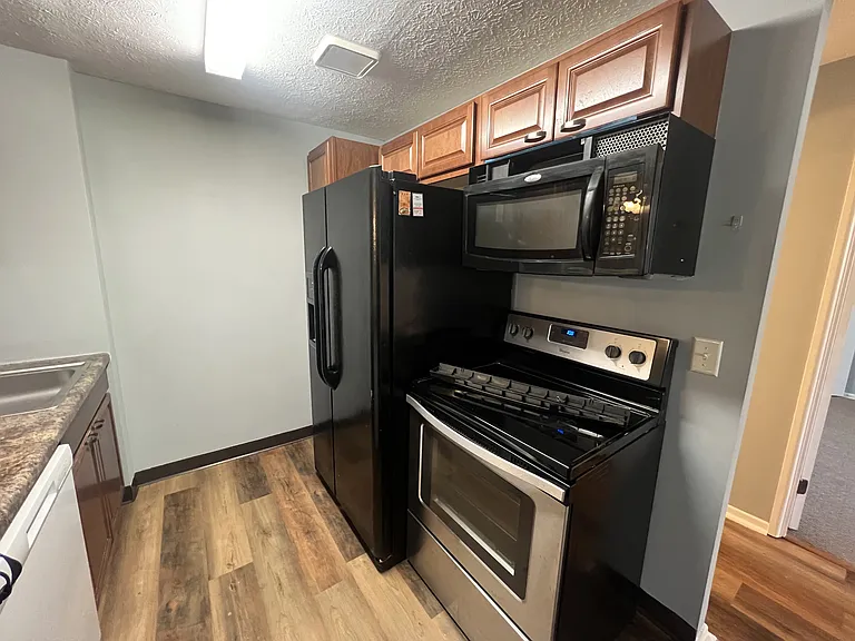 3632 Westwood Northern Blvd #26 — Photo 6