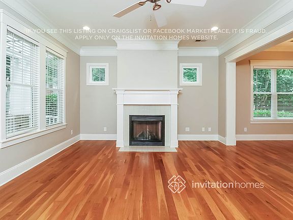 5th image of 506 Camellia St