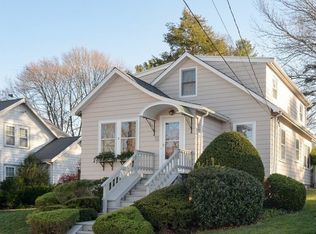 38 Vesey St, Brockton, MA 02301