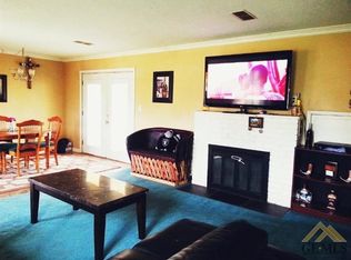 14651 Russell St, Arvin, CA 93203
