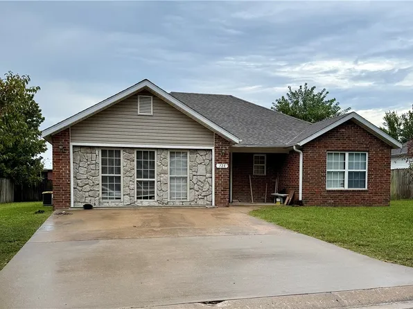 724 Applegate Ln, Lincoln, AR 72744