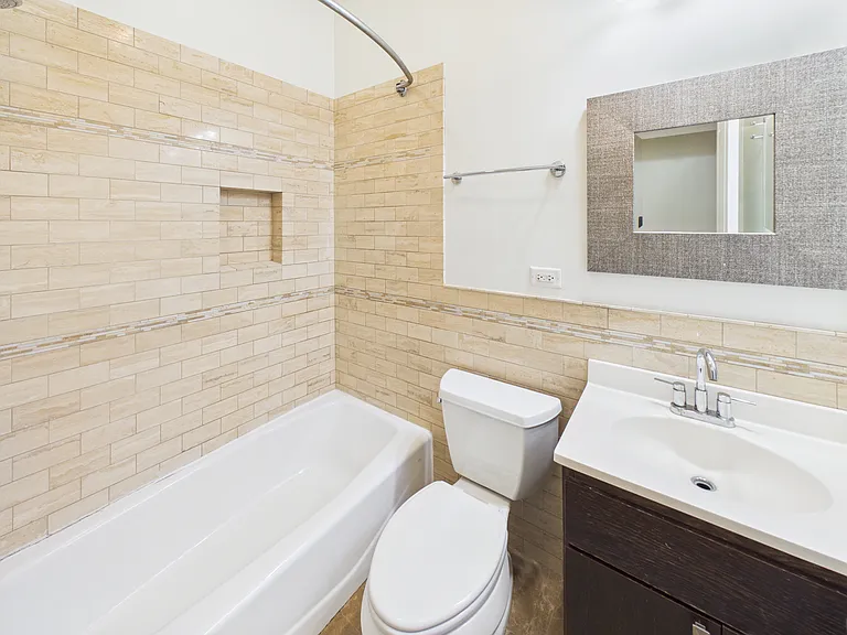 4917 S Prairie Ave #3 — Photo 11