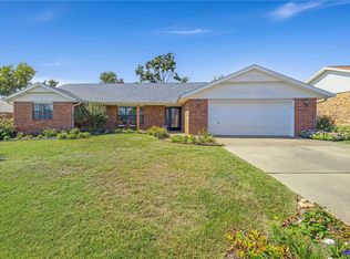 1406 S Countrywood Pl, Rogers, AR 72758