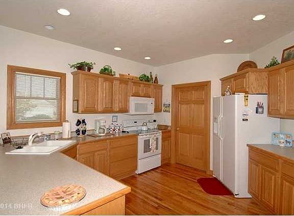 5th image of 1142 330th St