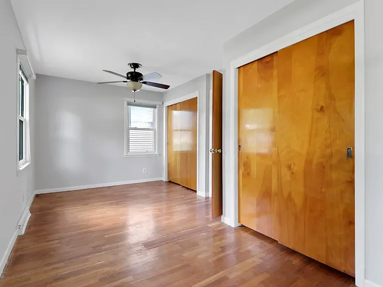 725 Dale St — Photo 13
