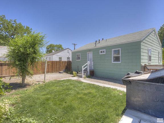 3rd image of 229 Valley Dr