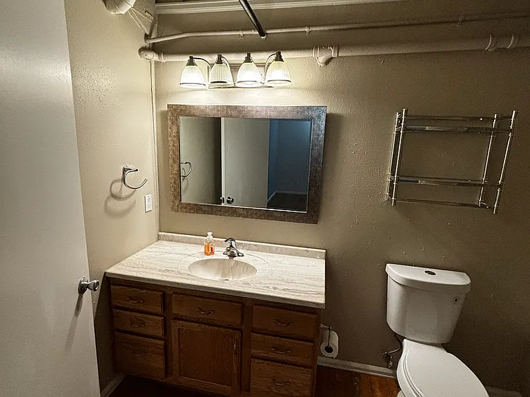 201 Lamkin St #207 — Photo 8