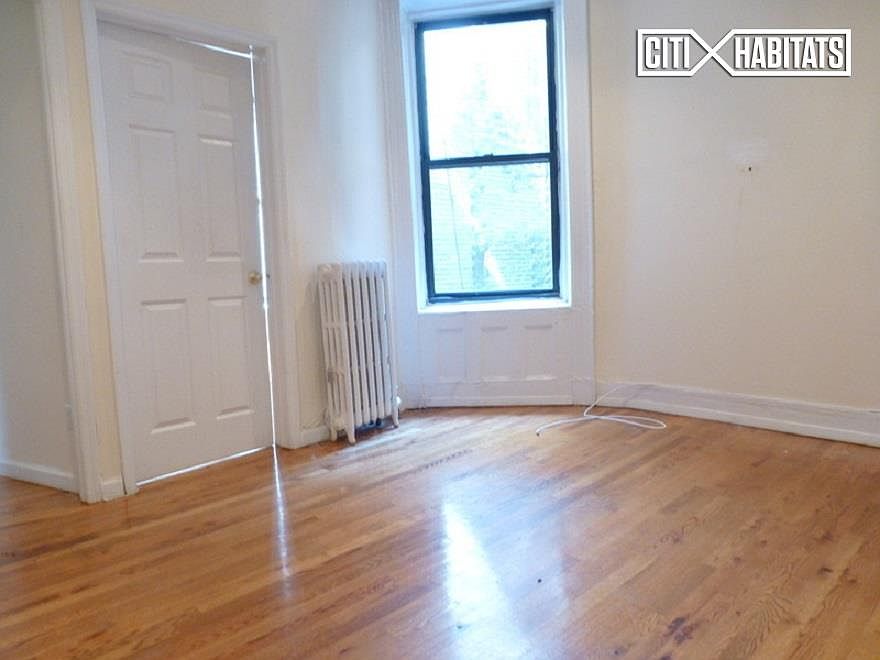 1st image of 215 E 4th St APT 6