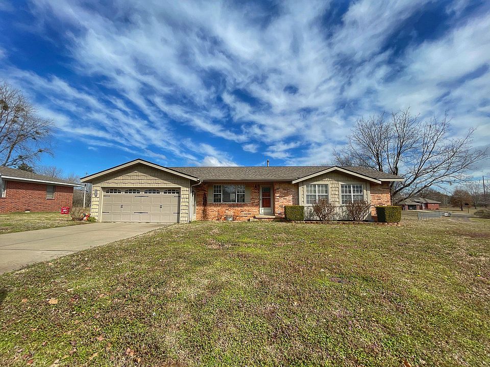 1st image of 4631 Iris Ave