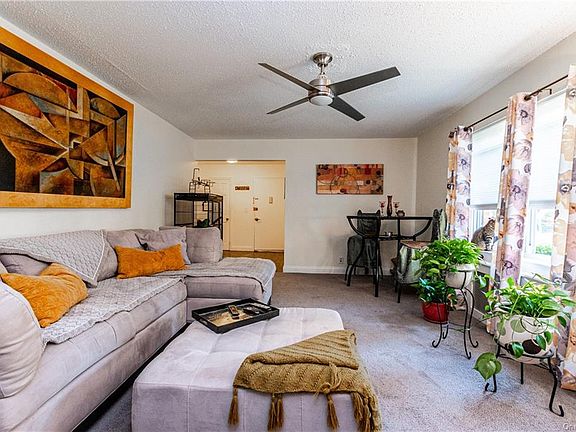 4th image of 123-6 S Highland Ave #B3