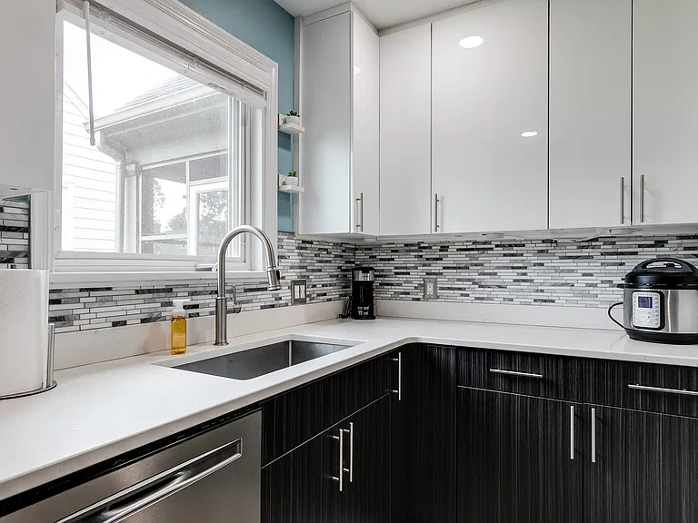 2424 Wedgewood Ave — Photo 7