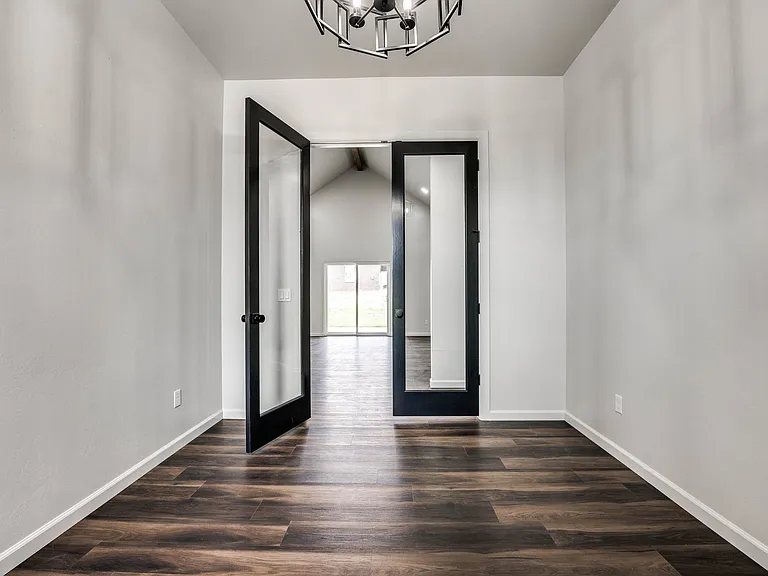 14301 Village Trl — Photo 23