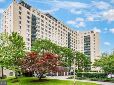 10401 Grosvenor Pl APT 623, Rockville, MD, 20852