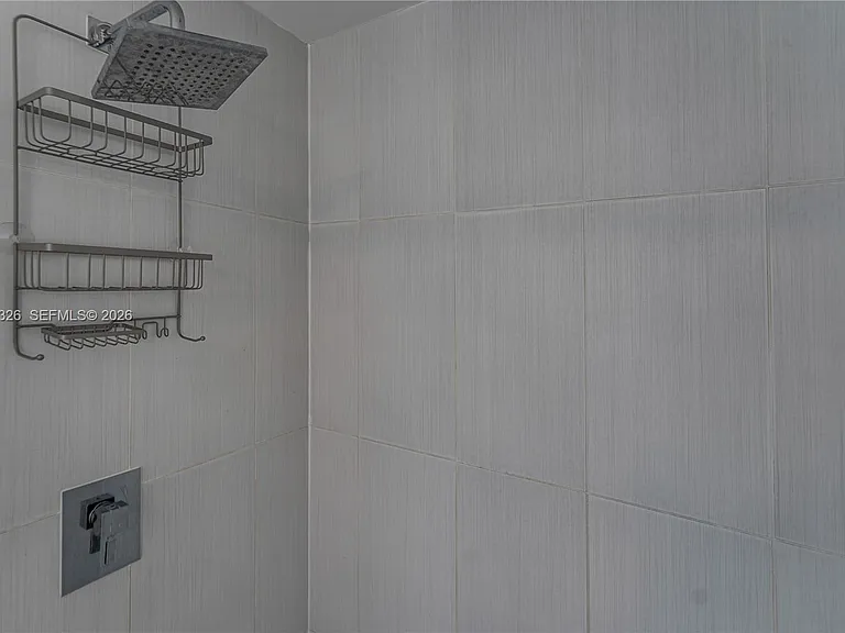 3250 NE 1st Ave #702 — Photo 28