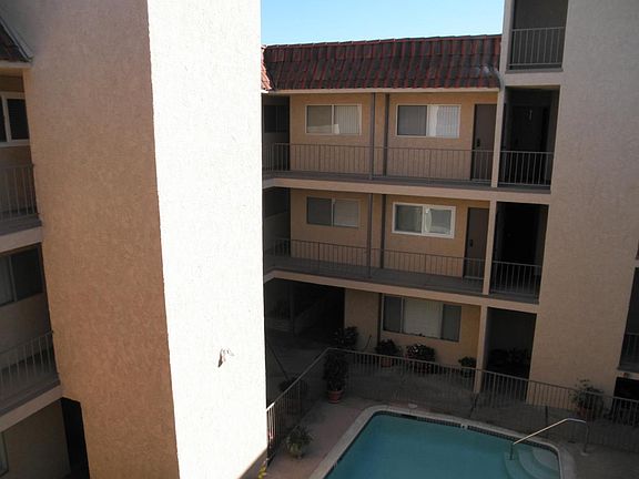 3rd image of 1030 W 12th St APT 22