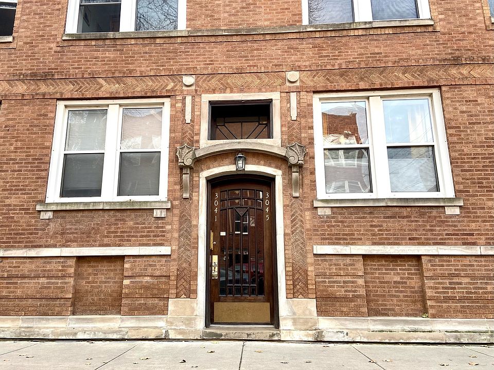 1st image of 3045 W Sunnyside Ave #1