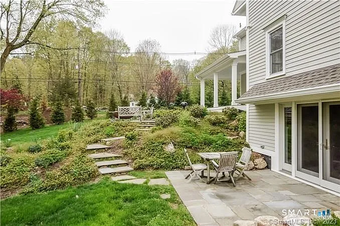 456 White Oak Shade Rd — Photo 5
