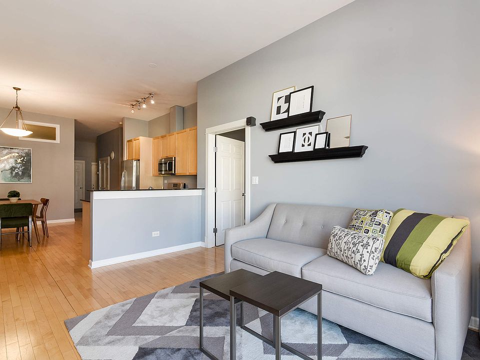 Kitchen / Living Room