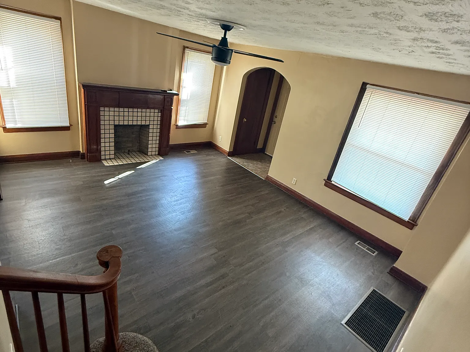 3 bed, 3143 sqft, $1,500 — Photo 3
