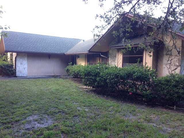 1st image of 1845 SW Saint Andrews Dr
