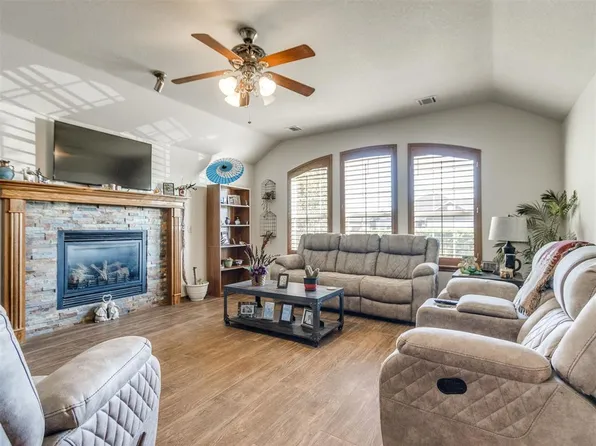 1621 SW 33rd St, Moore, OK 73160