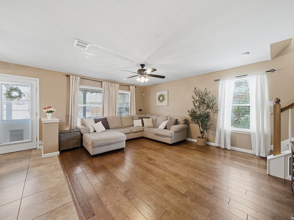 1st image of 409 DONALAN DR