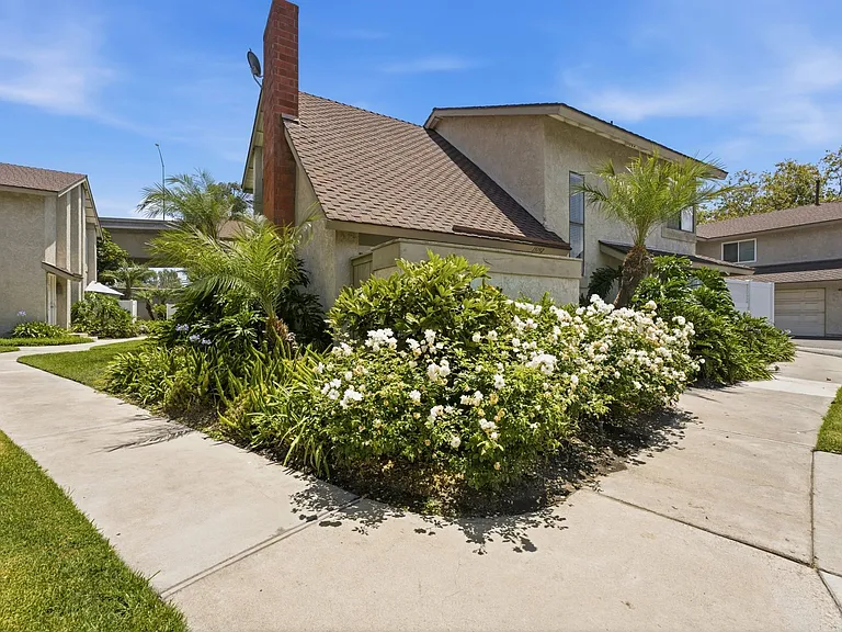 15192 Moir Ct — Photo 25