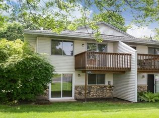 1676 Hickory Ln, Eagan, MN 55122