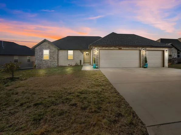 659 N Maplewood Hills Road, Nixa, MO 65714