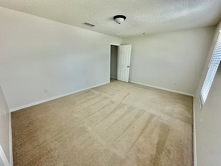 107 Keystone Crest Ct — Photo 18