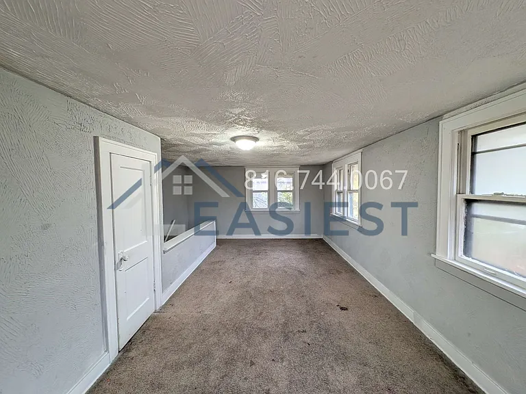 5400 Woodland Ave — Photo 17