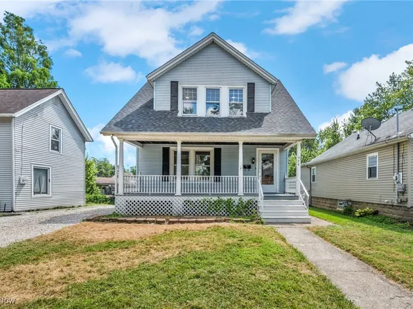 924 Walnut St, Elyria, OH 44035