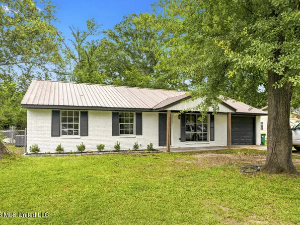 695 Ralde Cir, Ridgeland, MS 39157