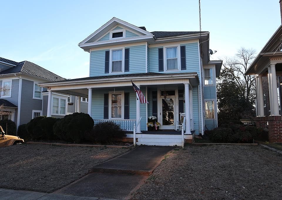 1st image of 227 Mount Vernon Ave