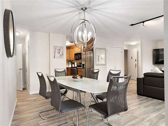 4th image of 10-11 162nd St APT 3B