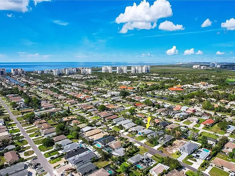 walk or bike to the beach