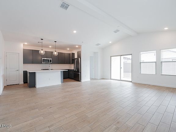 5th image of 42475 W Krista Drive