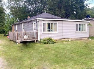 6663 Ball Rd, Romulus, MI 48174