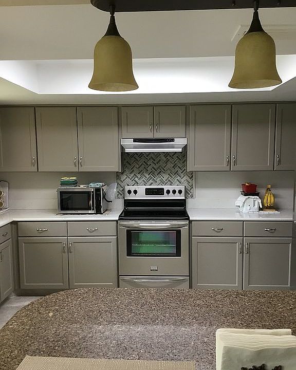 1st image of 1749 Atrium Dr