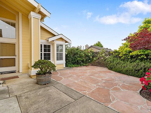 2nd image of 31 Brighton Drive