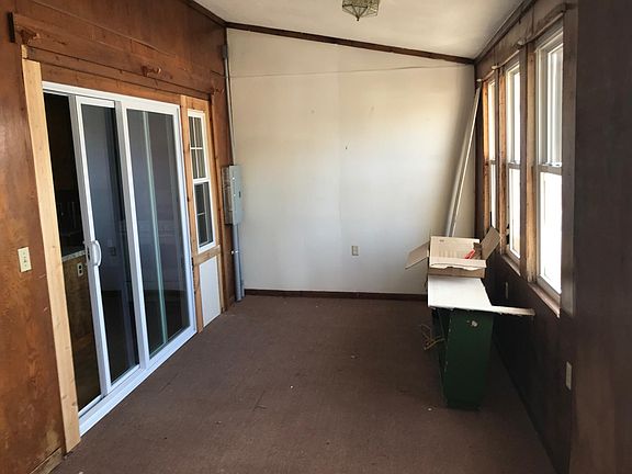 3rd image of 156 W Erie St #2