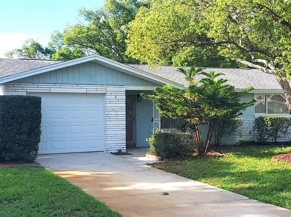 7534 Rosewood Dr, Port Richey, FL 34668