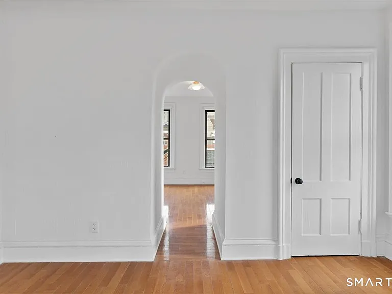 46 Trumbull St #3 — Photo 21