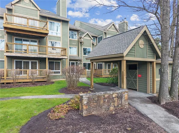 5313 Summit Dr, Hidden Valley, PA 15502