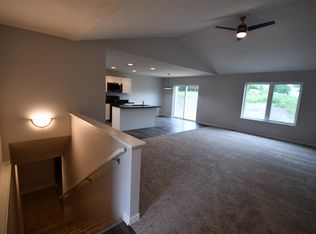 1020 Hackberry St, Bennet, NE 68317