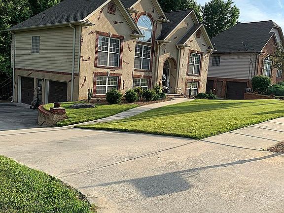 2nd image of 1433 Uw Clemon Dr