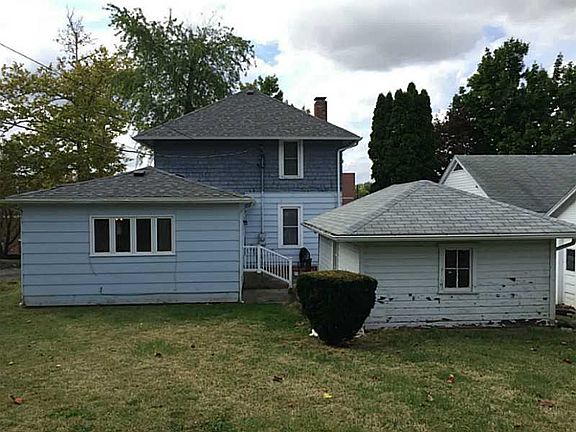 4th image of 612 N Park St