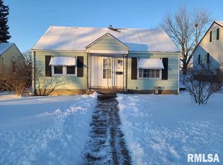 926 13th Ave S, Clinton, IA 52732