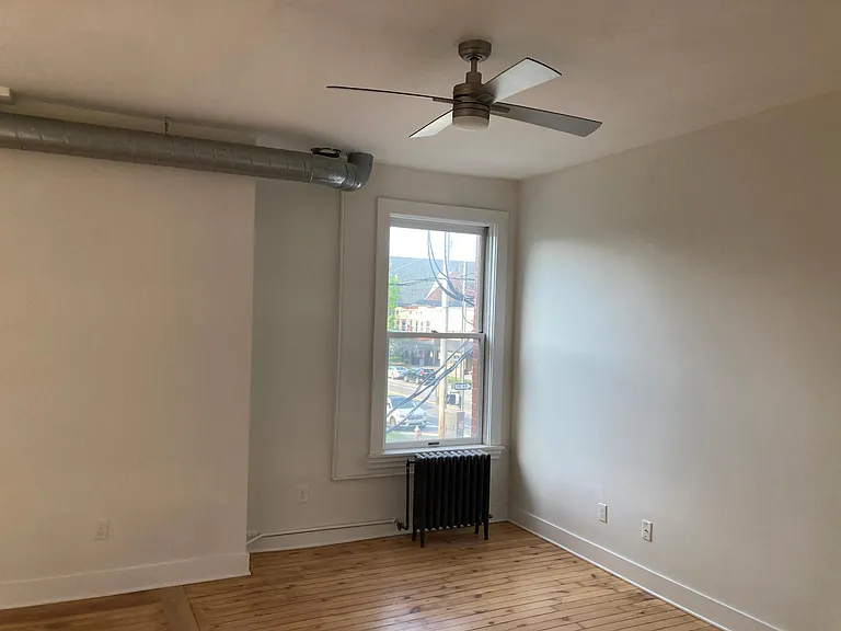 2672 W 14th St #1 — Photo 13